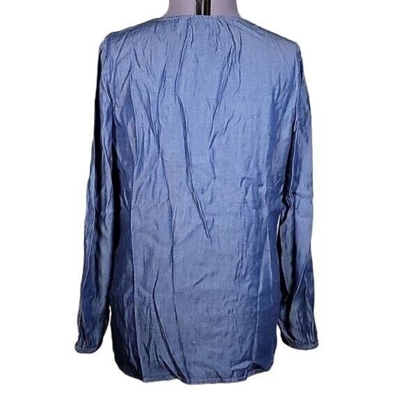 NWOT Denim & Co. Lightweight Denim Button-Front Tie Waist Top Sz M - Picture 4 of 13